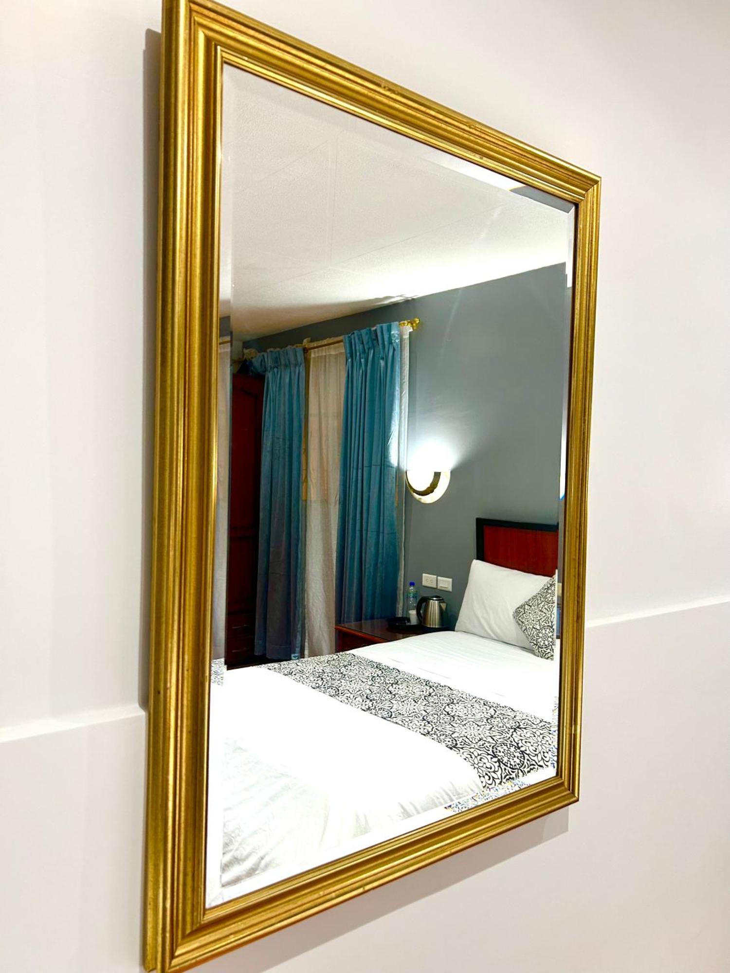 Accel Hotel La Quinta Ibarra Bagian luar foto