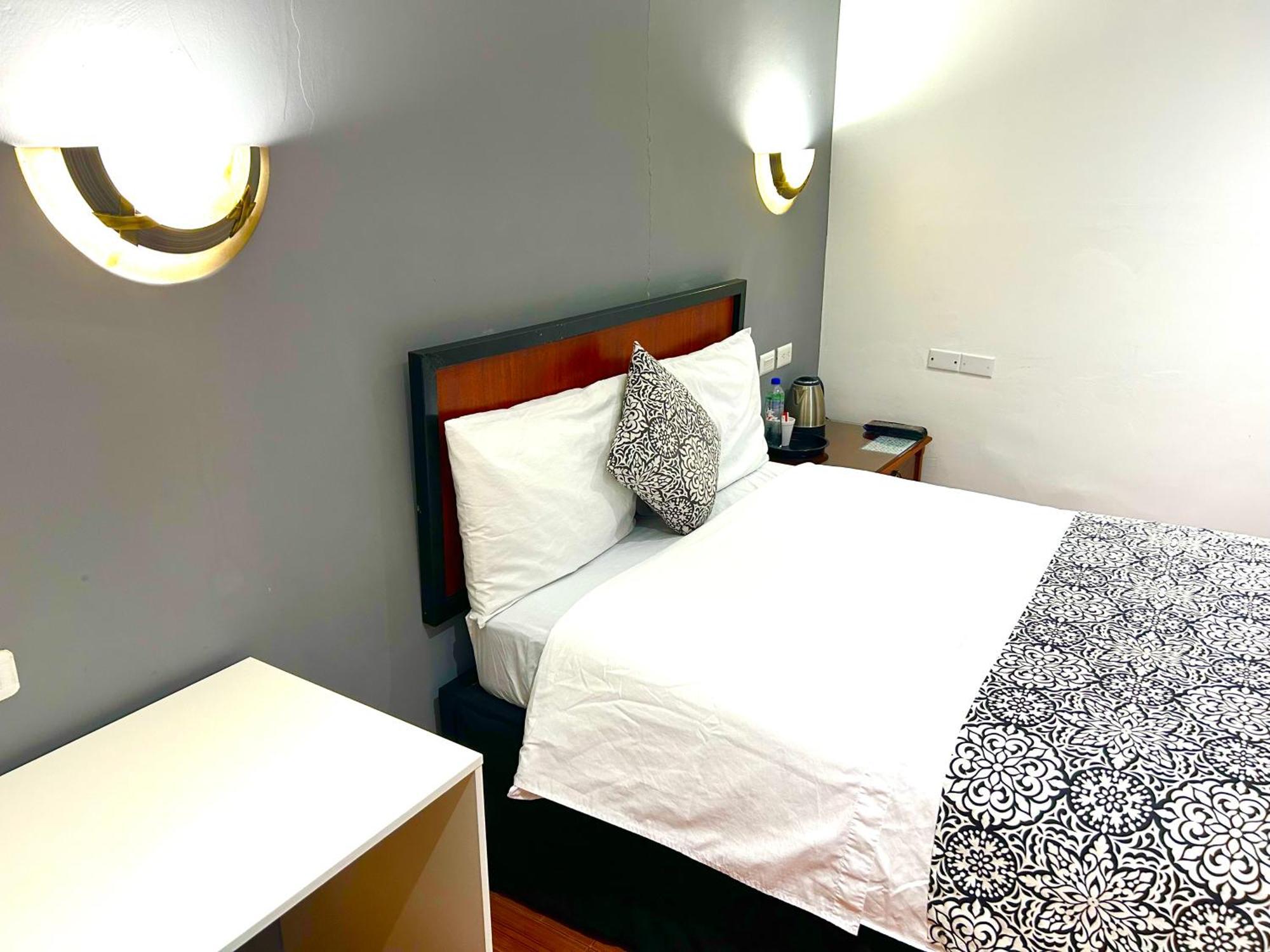 Accel Hotel La Quinta Ibarra Bagian luar foto